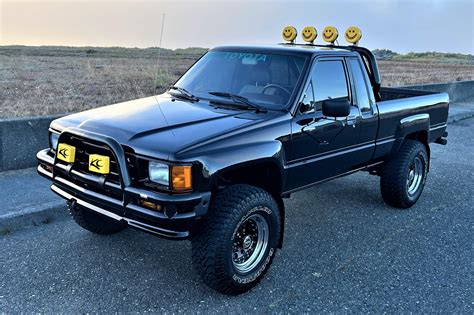 1986 Toyota Pickup Xtracab 4x4 5-Speed for sale on BaT Auctions - sold for $48,000 on October 15 ...