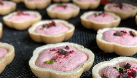 ＆Myuu.オリジナル 新太宰府みやげ【古都太宰府】梅花の歌 | Dazaifu Chocolate Studio Myuu.（＆Myuu ...