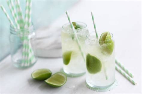 8 Whimsical Signature Cocktails Perfect For Fall Wedding