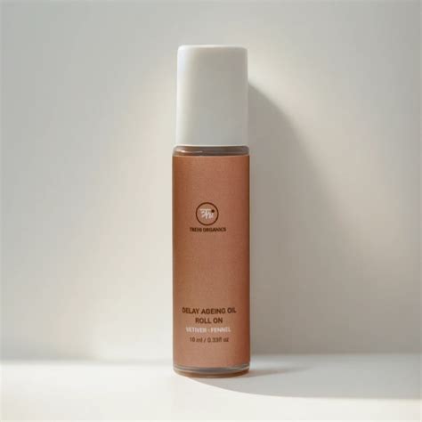 Vetiver and Clove Roll-On Oil for Anti-Aging & Glowing Skin – Trehi ...