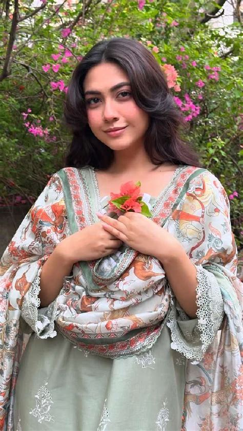 Reem Shaikh’s 5 Traditional Suit Sets For Young Girls!