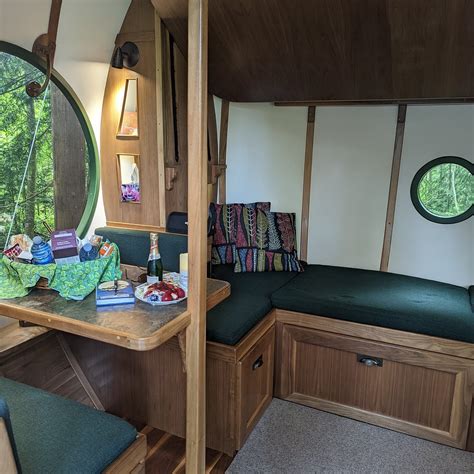 FREE SPIRIT SPHERES INC. (Qualicum Beach, Vancouver Island ...