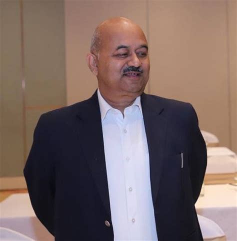 Lucknow Smart City GM dies of sudden heart attack: Collapsed on floor ...