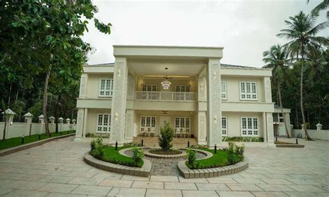 6 bedroom 6,000 sqft by Affix ArchitectsInteriors Design studio LLP in ...