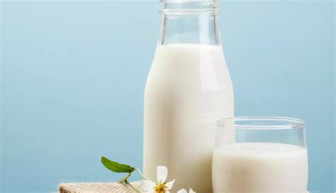 5 Ways To Use Honey To Treat Dry Skin - lifeberrys.com