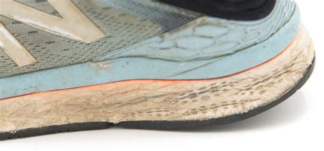 Average expiration duration of a footwear????? Or determine the age of ...