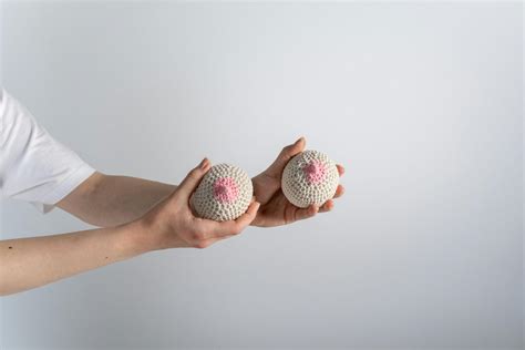 Milk Bleb: Causes & Treatment Tips | Latchelp