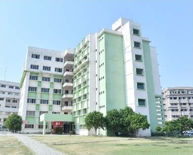 State-of-the-Art Facilities at SRMU, Lucknow