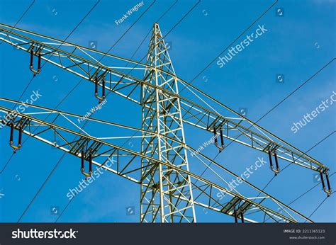 Overhead Power Line 的图像结果