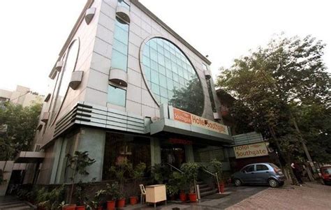 Green Park, New Delhi: Map, Property Rates, Projects, Photos, Reviews, Info