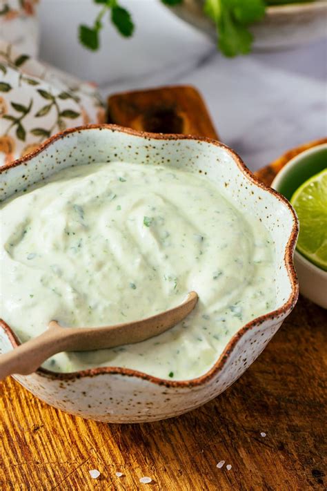 cilantro lime crema sauce - Lovely Delites