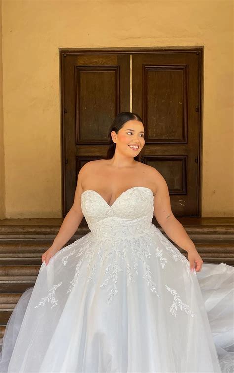 Sparkling Lace Plus Size A-Line Wedding Dress with Organic Lace Straps