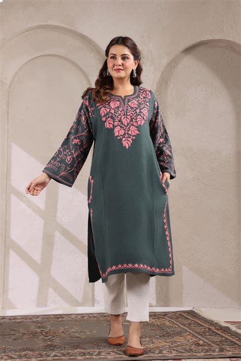 Zamour Traditional Kashmiri Pheran, Loose Kurta with Chinar and Floral ...