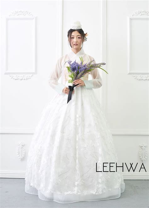 BRIDAL HANBOK – LEEHWA WEDDING & HANBOK