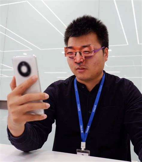19款国产手机无一幸免：15分钟破解人脸识别，打印眼镜让刷脸形同虚设_RealAI