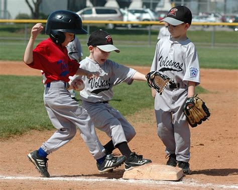 Baseball Kids 的图像结果