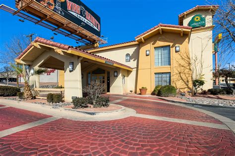 La Quinta Inn by Wyndham El Paso East Lomaland | El Paso, TX Hotels