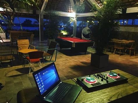 THE ESCAPE HOSTEL (Tibubeneng) - Hostel Reviews, Photos, Rate ...