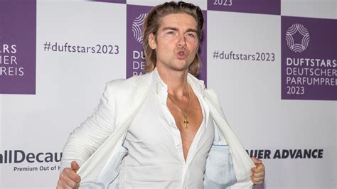 Jeremy Fragrance Nudes