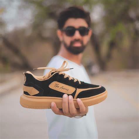 The Aurous Windstorm Carbon Black Laceup Sneakers – TheAurous