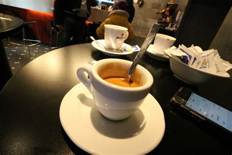 在意大利怎么喝意式咖啡espresso？美式和意式咖啡那个苦一点？ 中国咖啡网 gafei.com