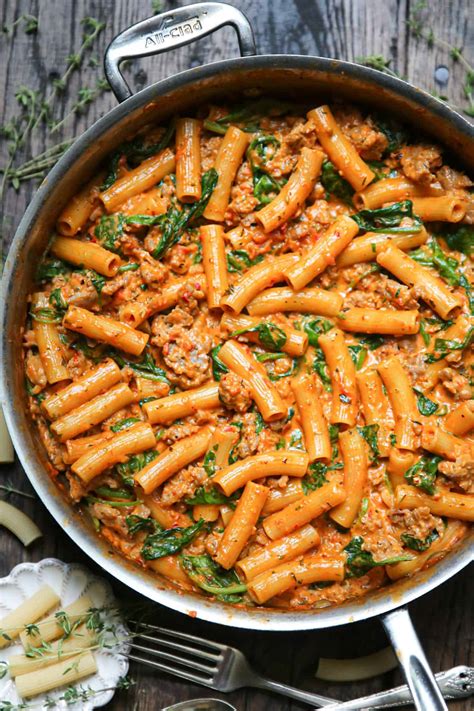 27 Simple Easy Pasta Recipes - Sparkling Boy Ideas