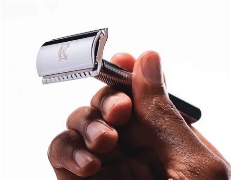 Razor Cleaning & Storage Tips: Keep Your Razor Safe and Hygienic