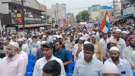 1,500 rally in Hosur against Waqf Amendment Act; criticise BJP’s stance ...
