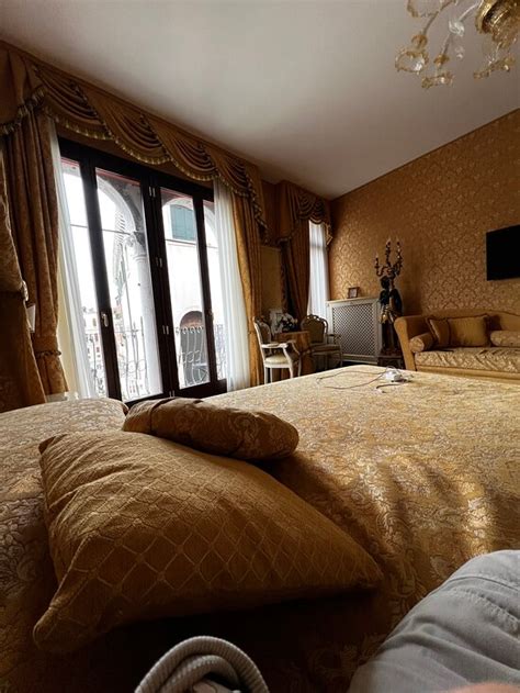 LA VENEZIANA BOUTIQUE ROOMS (Venice) - Hotel Reviews, Photos, Rate ...