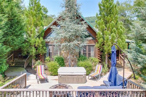 2140 Cedar Creek Road, Lake Lure, NC 28746 | Car4035959 | Weaverville ...