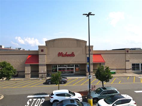 617-701 W Edgar Rd, Linden, NJ 07036 - Aviation Plaza | LoopNet