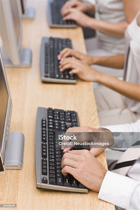 Offiice Hands Computer 的图像结果