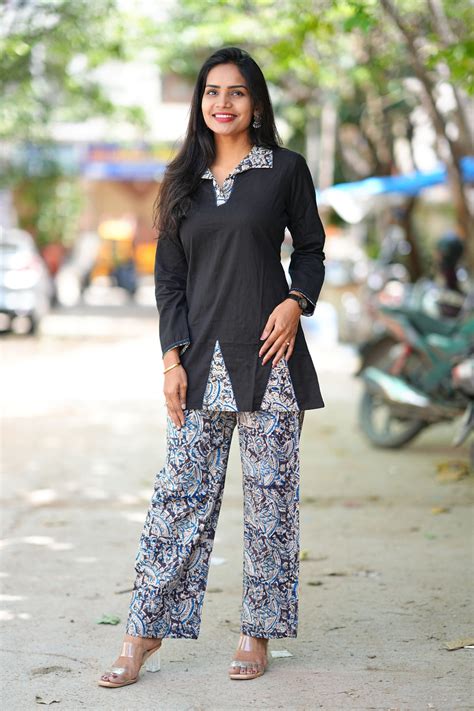Black Color Kali Pattern Kalamkari Print Cord Set – SrivalliCollection