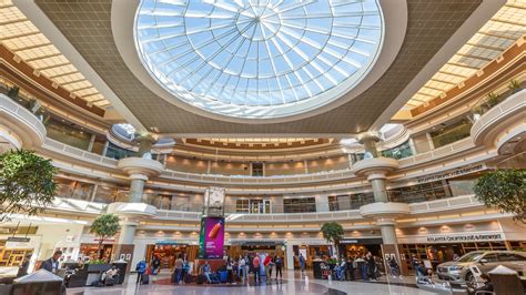 Atlanta Airport security wait long lines reported Friday Oct. 6 ...