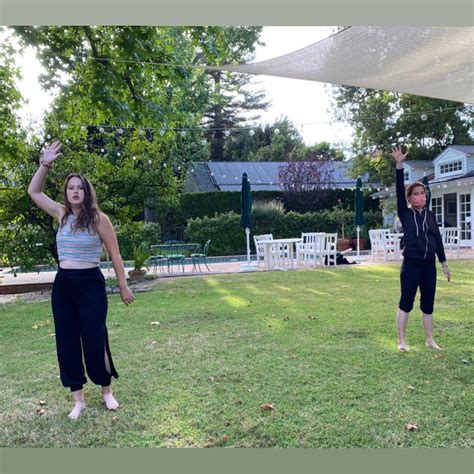 Shannon Gibbs's feet