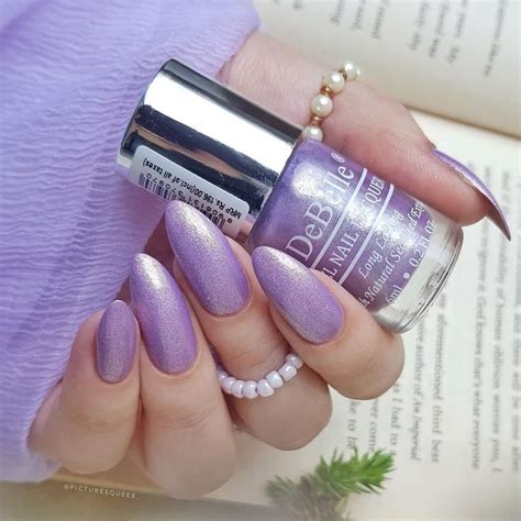 Buy DeBelle Gel Nail Polish Hello Hannah(Light Purple with Gold Micro ...