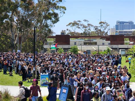 UCSD pro Palestine protest 5/8 : r/sandiego