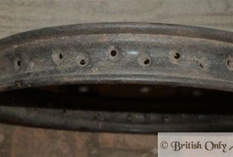 Dunlop Rim WM2 18" 40 Holes used | BRITISH Only Austria Fahrzeughandel GmbH