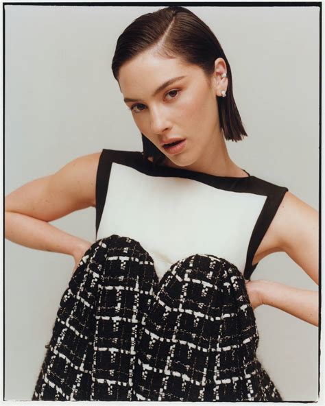 14 Sexy Gracie Abrams Photos - 12thBLOG