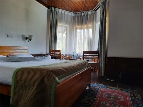 KMVN TOURIST REST HOUSE BINSAR - Hotel Reviews, Photos, Rate Comparison ...