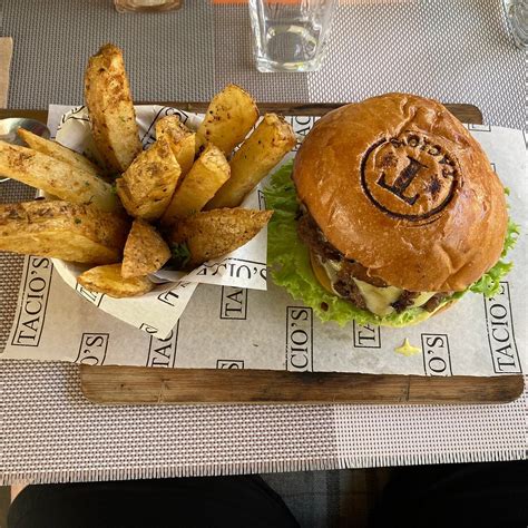 SEABIRD INTERNATIONAL RESORT (Boracay) - Resort Reviews, Photos, Rate ...