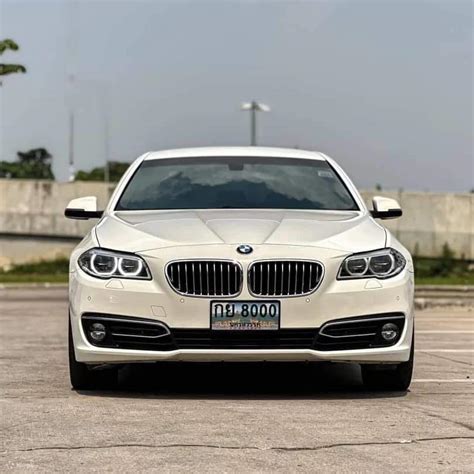 Luxury car for floating market+Maekong train market+grand palace ...