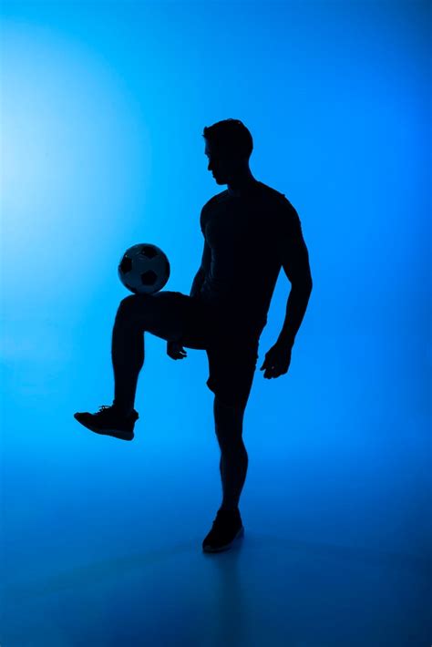 Soccer silhouette Images - Free Download on Freepik