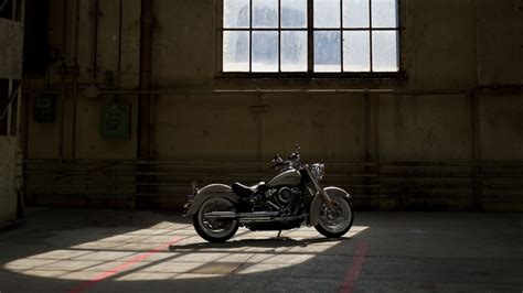 Wallpaper motorcycle, bike, window, building hd, picture, image