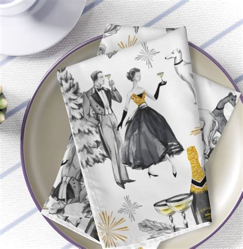 Vintage Holiday Cloth Napkins - Retro Champagne Napkins, New Year Table ...