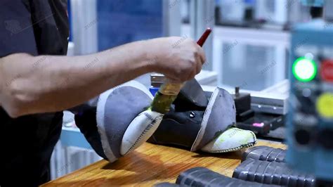 鞋底喷处理剂工作站-3D视觉识别-东莞市智睿智能科技有限公司