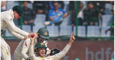 Peter Handscomb takes stunning catch at forward short leg of shreyas ...