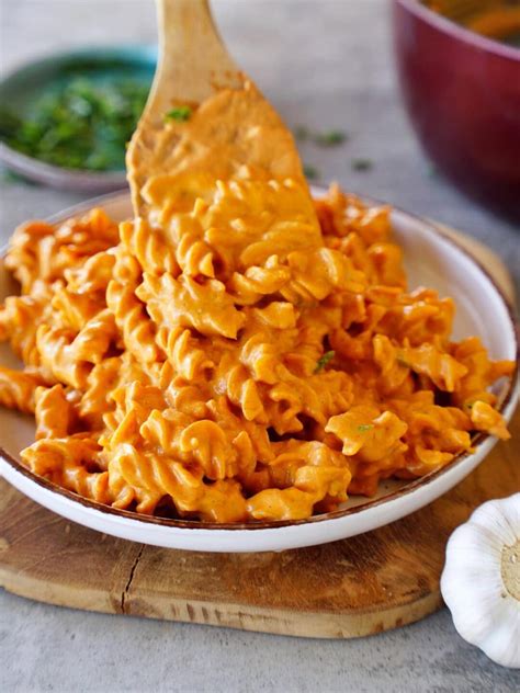 High-Protein Pasta Sauce - Elavegan