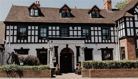 THE ELEPHANT AT PANGBOURNE - Hotel Reviews, Photos, Rate Comparison ...