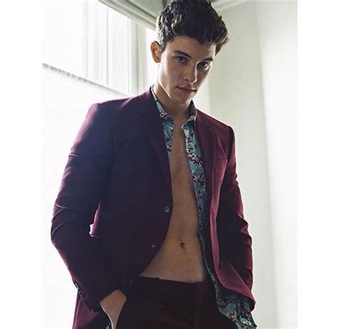 Shawn Mendes Indonesia on Twitter: "Shawn Mendes posing for luomovogue ...